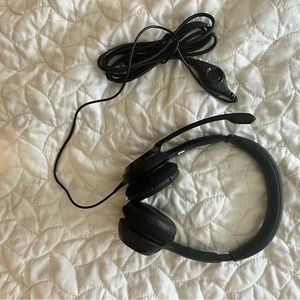 Logi headset